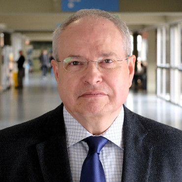 Dr. Agustín Moreno