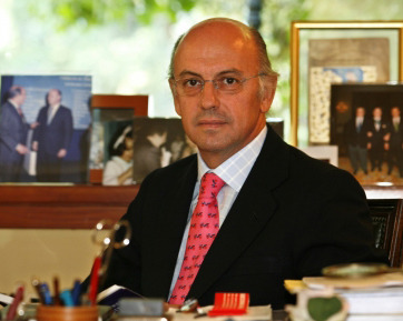 Dr. Aldo Olcese