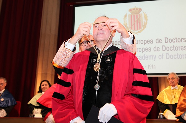 Dr. José Luis Nueno Iniesta