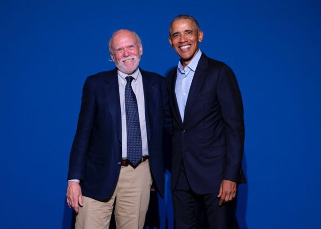 Dr. Barry Barish y Barack Obama