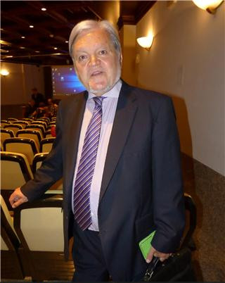 Dr. Joaquín Callabed