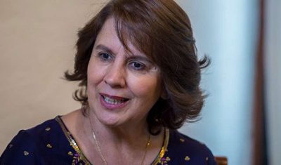 Rosalía Arteaga rep el Premi a la Trajectòria Vital Benazir Bhutto