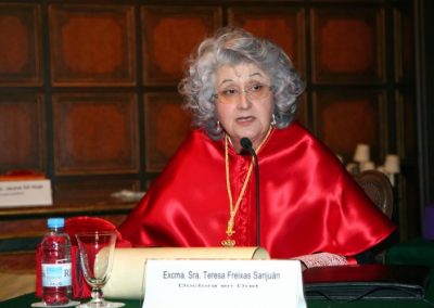 Dra. Teresa Freixes Sanjuán