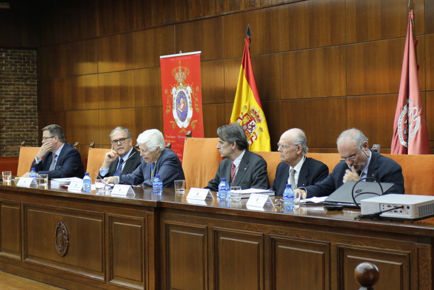 Debate "The world and intangible heritage of Spain"