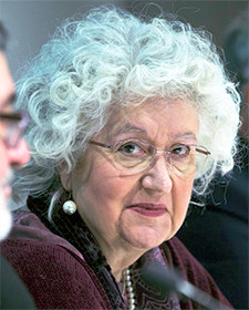 Teresa Freixes