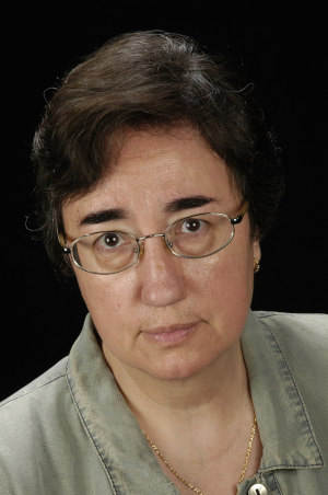 Dra. Pilar Bayer
