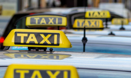 Taxis cardioprotegidos gracias a Barcelona Salud y los profesionales del sector