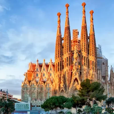 Visit to the Sagrada Familia: “Geometric-constructive characteristics of Antoni Gaudi’s project”