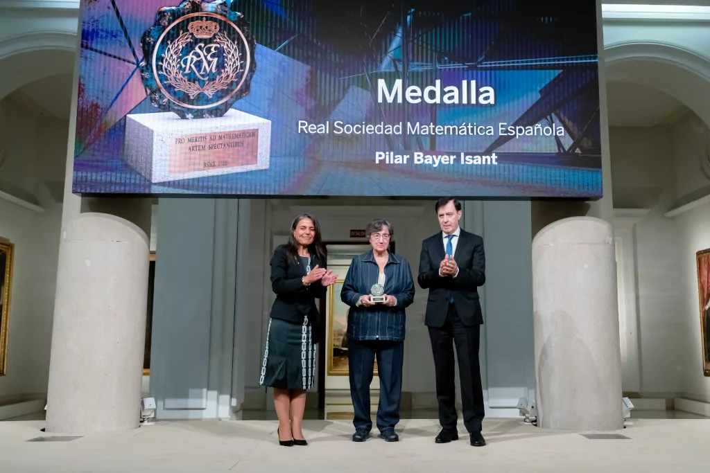 Entrega de la medalla de la Real Sociedad Matemática Española a Pilar Bayer