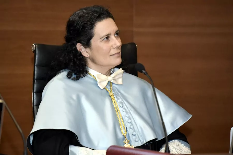 Cecilia Kindelàn, , en el acto de ingreso en la RAED del Dr. Juan José Delgado