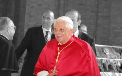 Reconocimiento póstumo a Benedicto XVI