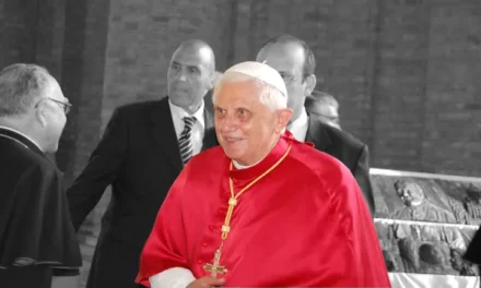 Reconeixement pòstum a Benet XVI