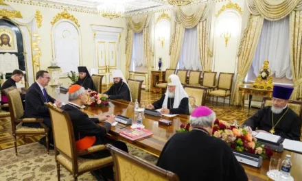 La recerca de la pau religiosa entre Ucraïna i Rússia