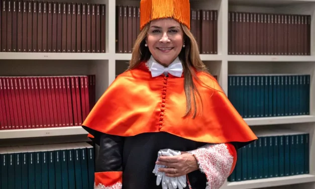 Excma. Sra. Rosa Carolina Mejía Gómez