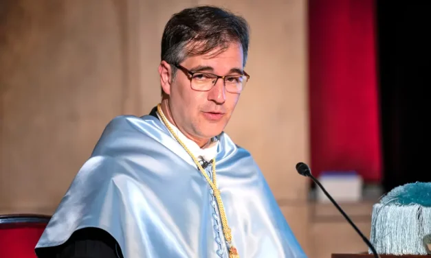 Excmo. Sr. Dr. Héctor Guerrero Rodríguez