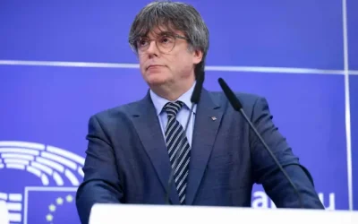 Puigdemont, Comín i el fiscal general de l’Estat