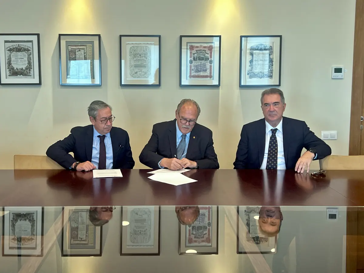 De izquierda a derecha: Vicente José García-Hinojal, Alfredo Rocafort y Fernando Méndez