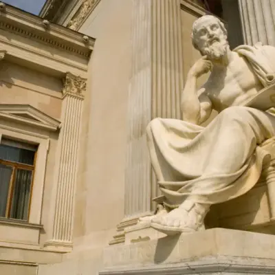 Diego Alonso Noreña Chávez ingresa como Académico Correspondiente de la RAED