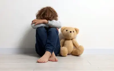 Cuidando de nuestros menores: de las carencias afectivas al maltrato y los abusos