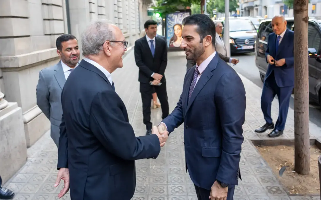 Estrechando vínculos culturales y científicos con los Emiratos